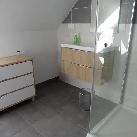 Les Du Circuit 住宿加早餐酒店 *