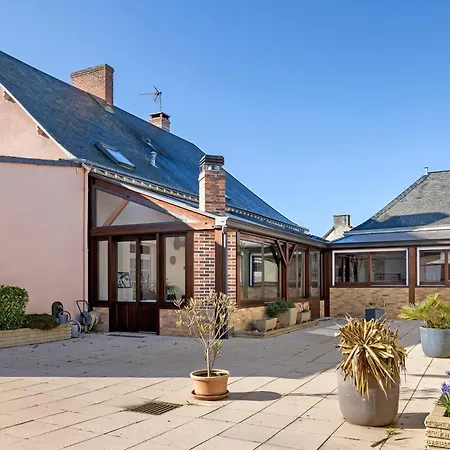 Les Du Circuit Отель типа 