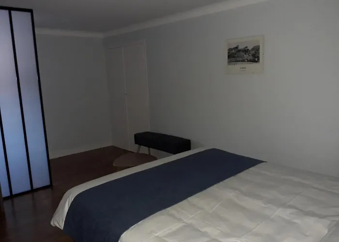 Panzió Les Du Circuit Laigne-en-Belin